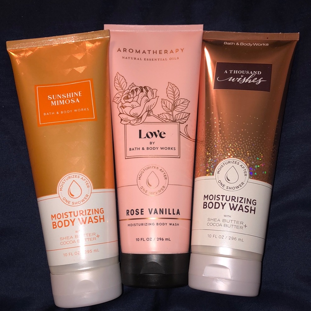 Bath and Body Works Moisturizing Body Wash 3 NEW